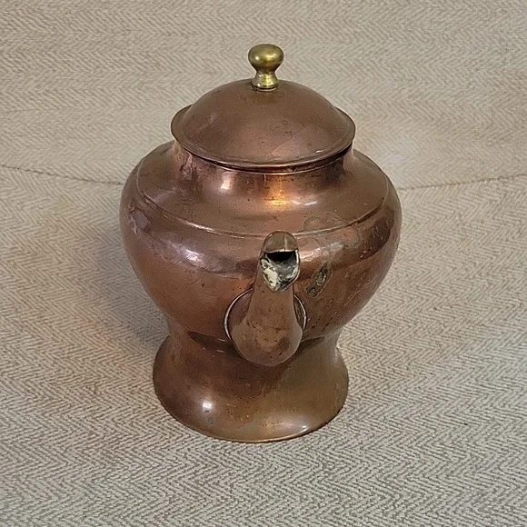 EARLY 20th CENTURY Copper Teapot with Brass Accents - Picture 3 of 10